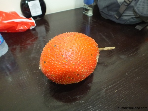 Странный фрукт