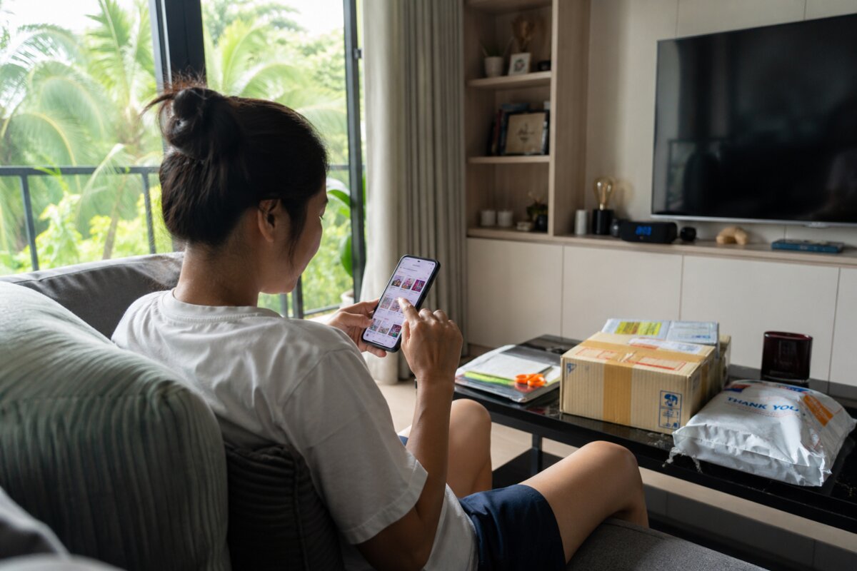 Заказы с Lazada и Shopee в тайском кондо