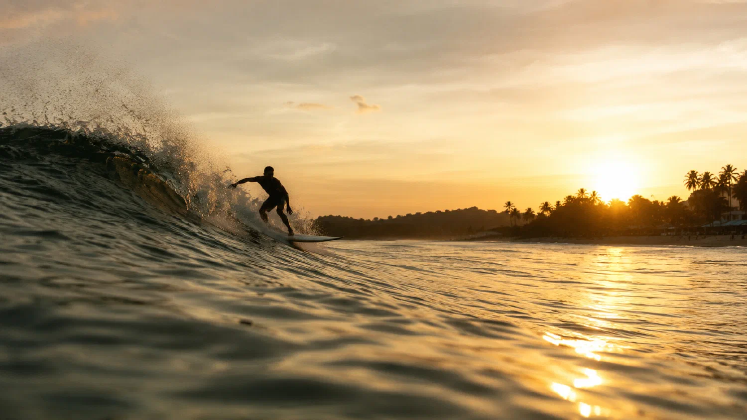 Сёрфинг в Таиланде 2026 — Phuket Kata Beach