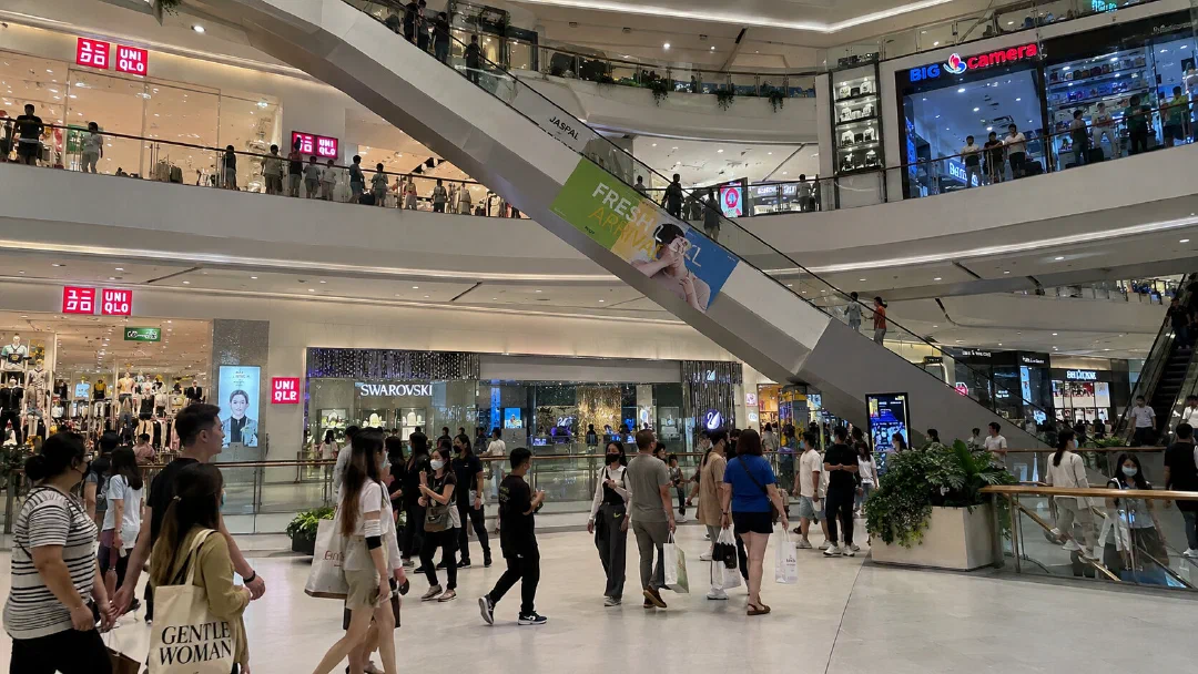Торговый центр в Таиланде с магазинами Uniqlo и Big Camera — здесь можно оформить VAT Refund